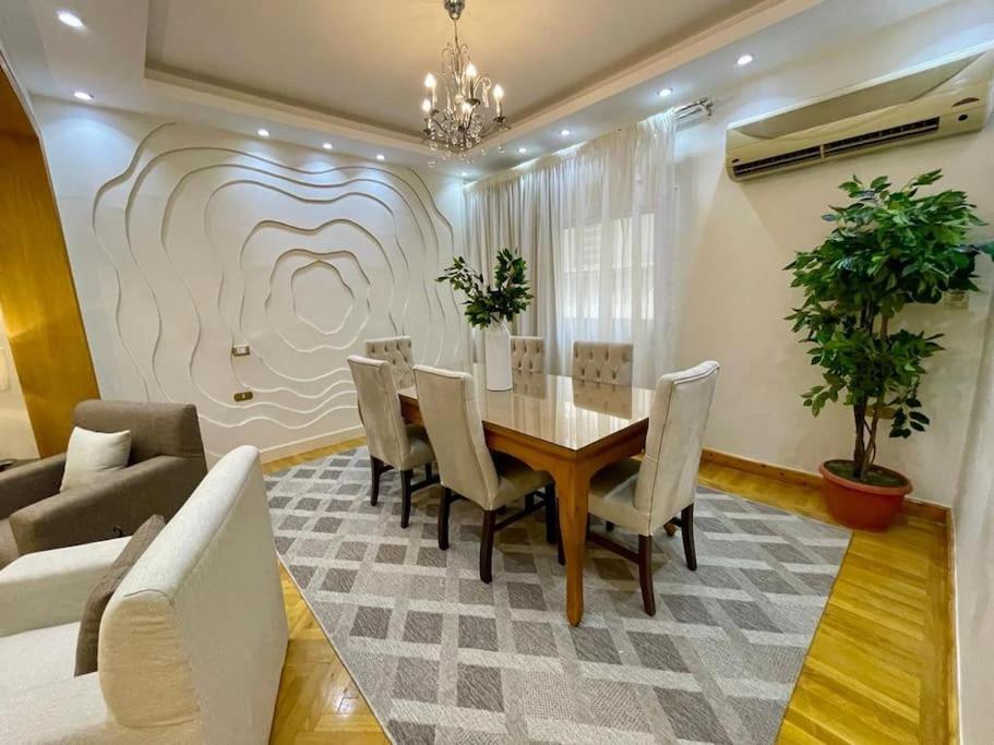 Urban Luxury 2br At The Heart Of Mohandeseen, Near Zamalek *